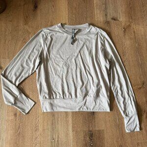 Vuori Gray Daydream Crew Performance Long Sleeve Top Size M